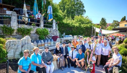Kleine Sächsische Schweiz - 25-jähriges Jubiläum & feierliche Einweihung eines neuen Modells mit den Schiffervereinen der Umgebung